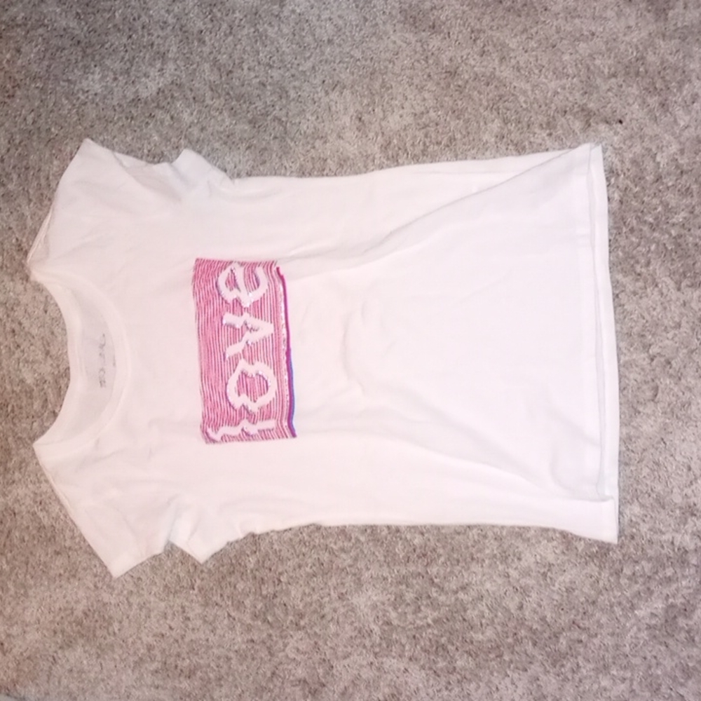 'love' t-shirt